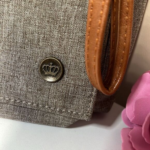 PKG Tablet Case Laptop Bag New w/o Tags Gray with Tobacco Faux Leather Trim - Picture 2 of 10